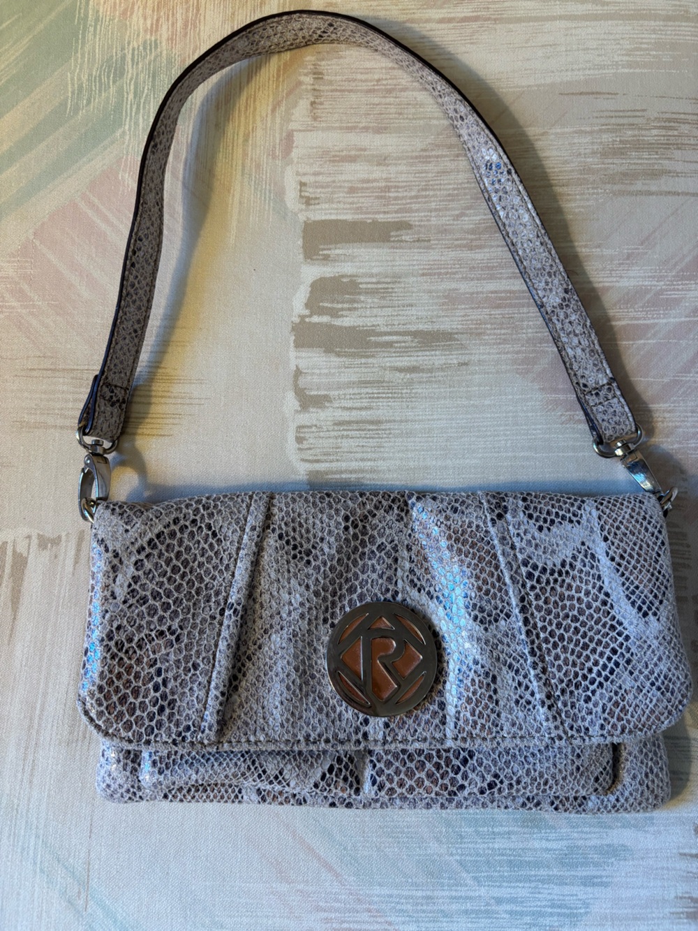Relic Light Gray Snake-Print Shoulder Bag with Logo Emblem